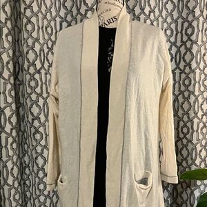 Chic Cream and Gray Cashmere Open-Front Cardigan